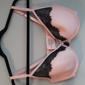 La vie en rose Pink bra